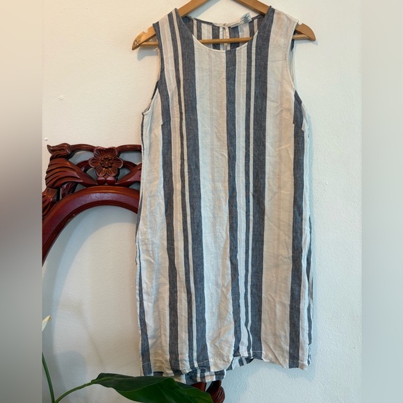 Artisan Ny Dresses & Skirts - 100% Linen Artisan Ny Blue and White Striped Sleeveless Casual Shift Midi Dress